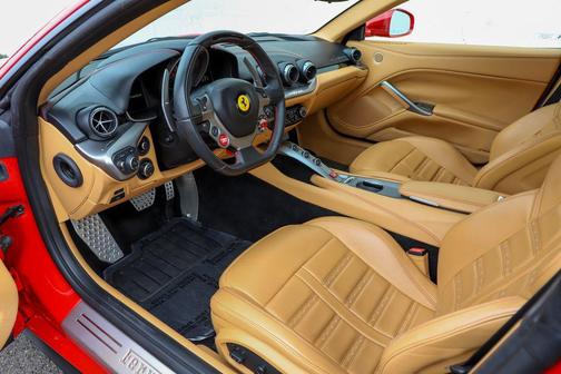 2014 Ferrari F12berlinetta Base