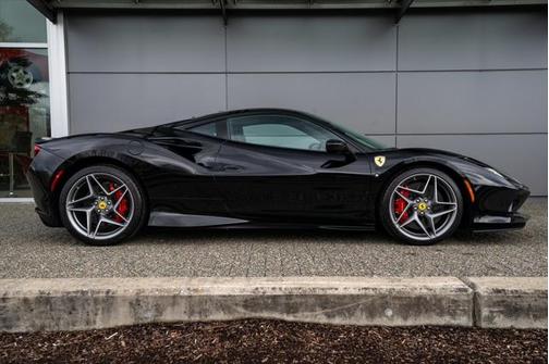 2021 Ferrari F8 Tributo Base