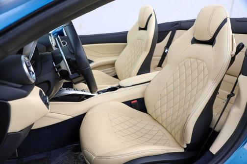 2016 Ferrari California T