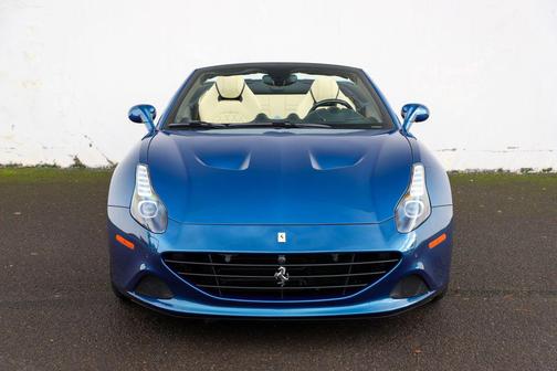 2016 Ferrari California T