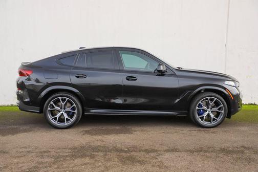2024 BMW X6 xDrive40i