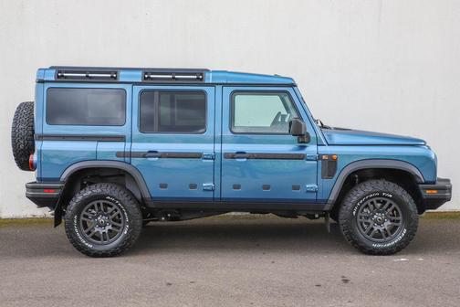 Shale Blue 2026 INEOS Grenadier Fieldmaster Edition