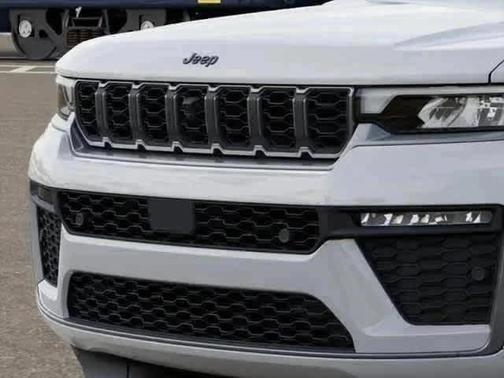 Bright White Clearcoat 2026 Jeep Grand Cherokee Limited