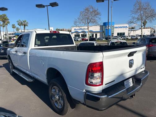 2024 RAM 3500 Big Horn Crew Cab 4x4 8' Box