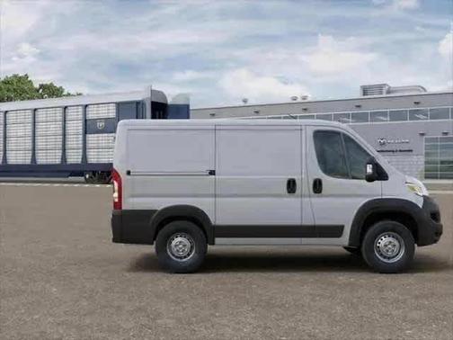 Bright White Clearcoat 2026 RAM ProMaster 1500 Low Roof