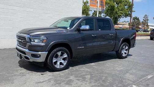Photo 1 of 32 of 2020 RAM 1500 Laramie