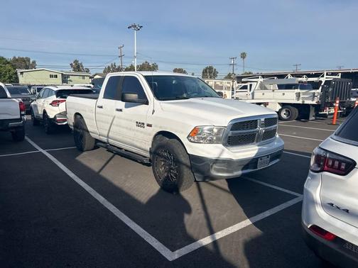 2016 RAM 1500 SLT