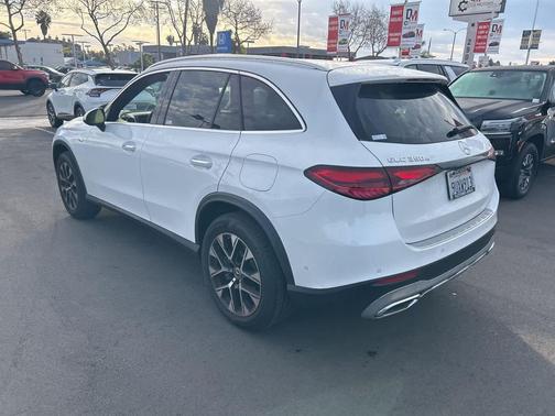 2025 Mercedes-Benz GLC 350e Base