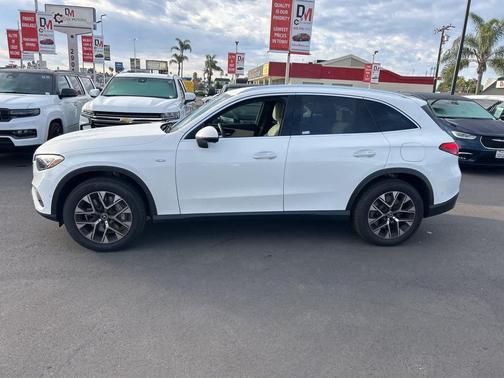 2025 Mercedes-Benz GLC 350e Base