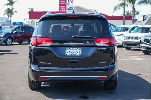 2017 Chrysler Pacifica Limited