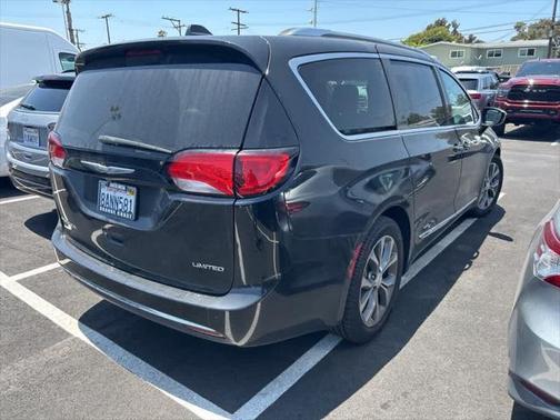 2017 Chrysler Pacifica Limited