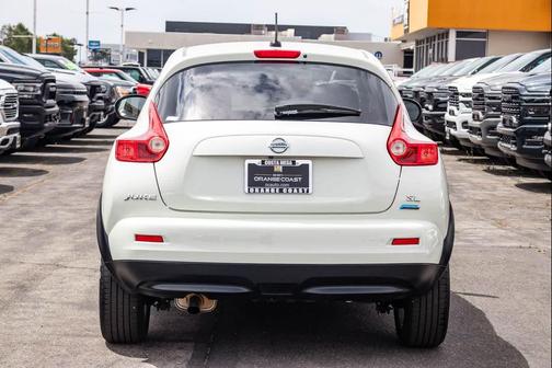 White Pearl 2012 Nissan Juke SL