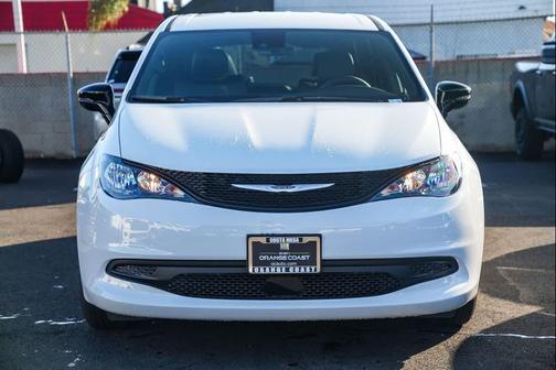Bright White Clearcoat 2026 Chrysler Voyager LX