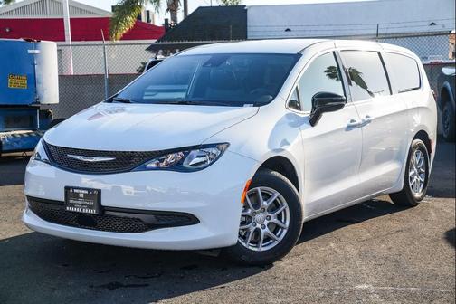 Bright White Clearcoat 2026 Chrysler Voyager LX