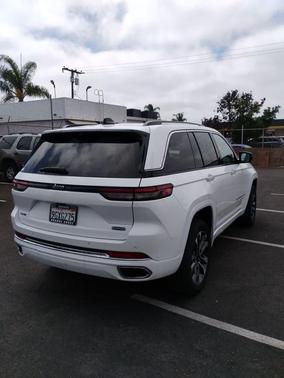 2022 Jeep Grand Cherokee 4xe Overland