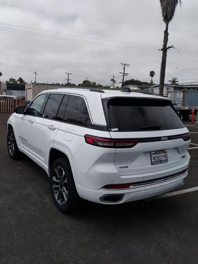 2022 Jeep Grand Cherokee 4xe Overland