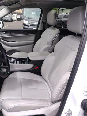 2022 Jeep Grand Cherokee 4xe Overland