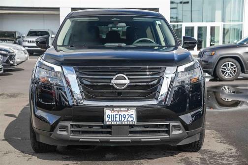 2025 Nissan Pathfinder S FWD