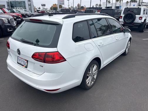2016 Volkswagen Golf SportWagen TSI Limited Edition