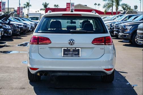 2016 Volkswagen Golf SportWagen TSI Limited Edition