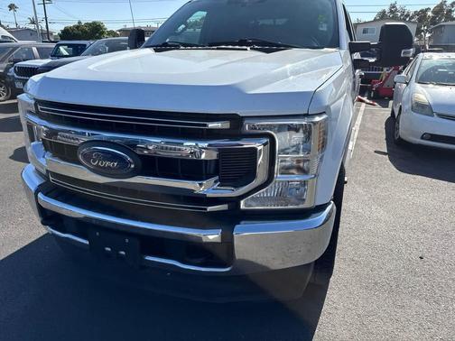 Oxford White 2021 Ford F-250 XLT