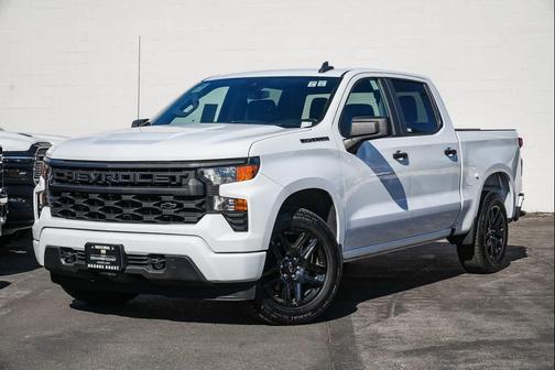 2022 Chevrolet Silverado 1500 Custom
