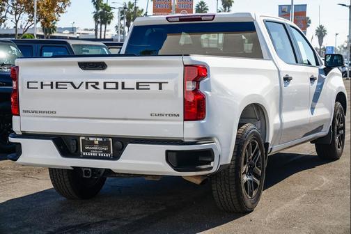 2022 Chevrolet Silverado 1500 Custom