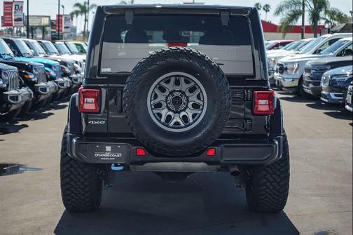 2022 Jeep Wrangler Unlimited 4xe Sahara