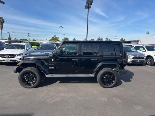 2022 Jeep Wrangler Unlimited 4xe Sahara