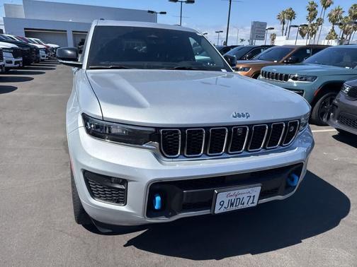 Silver Zynith 2023 Jeep Grand Cherokee 4xe Overland