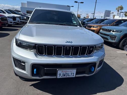 Silver Zynith 2023 Jeep Grand Cherokee 4xe Overland