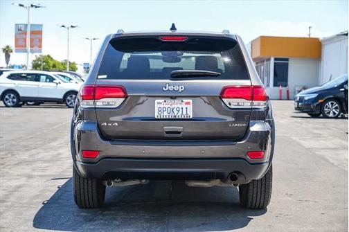 2020 Jeep Grand Cherokee Laredo