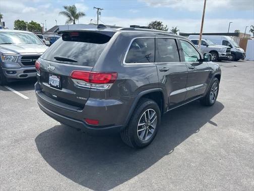 2020 Jeep Grand Cherokee Laredo