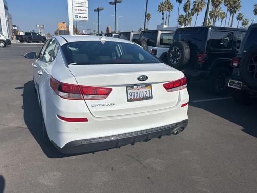 2020 Kia Optima LX