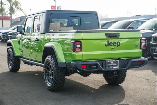 2026 Jeep Gladiator Willys 4x4