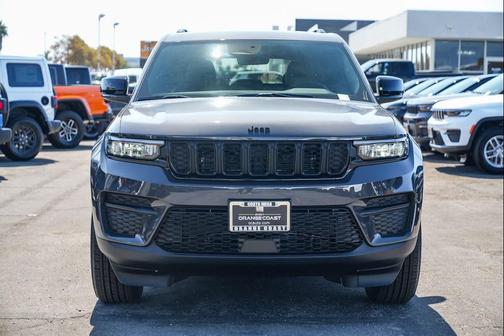 2025 Jeep Grand Cherokee Altitude