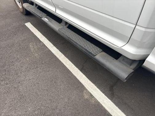 2022 RAM 2500 Tradesman Crew Cab 4x2 8' Box