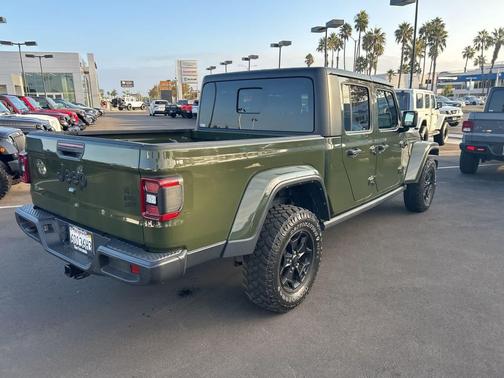 2021 Jeep Gladiator Willys 4x4