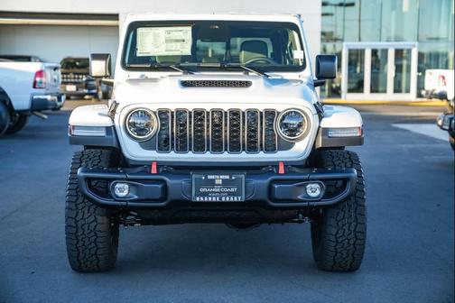 2026 Jeep Gladiator Mojave X 4x4