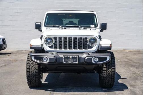 2025 Jeep Wrangler 4-Door Sahara 4x4