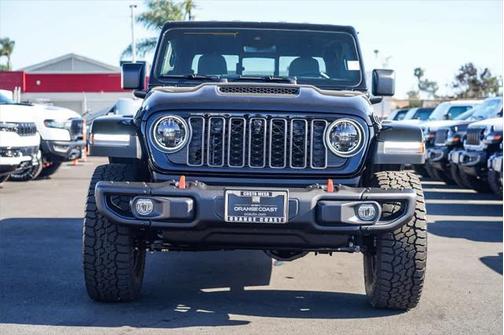 2025 Jeep Gladiator Mojave X