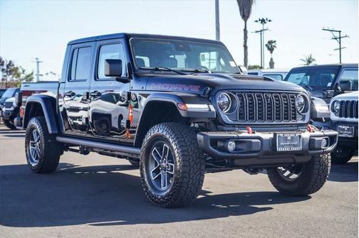 2025 Jeep Gladiator Mojave X