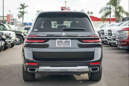 2023 BMW X7 xDrive40i