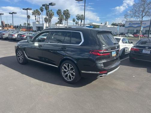 2023 BMW X7 xDrive40i
