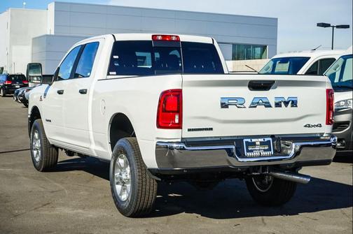 2026 RAM 2500 Big Horn Crew Cab 4x4 6'4' Box