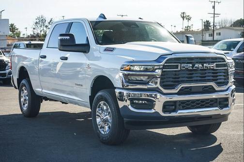 2026 RAM 2500 Big Horn Crew Cab 4x4 6'4' Box