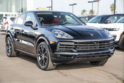2023 Porsche Cayenne Platinum Edition