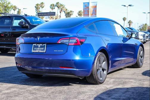 Deep Blue Metallic 2021 Tesla Model 3 Long Range