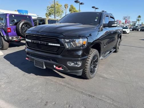 Diamond Black Crystal Pearlcoat 2021 RAM 1500 Big Horn/Lone Star