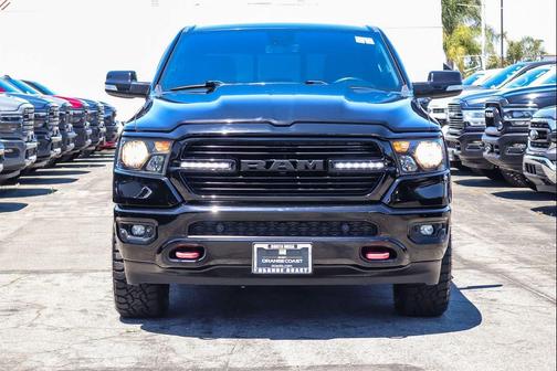 Diamond Black Crystal Pearlcoat 2021 RAM 1500 Big Horn/Lone Star